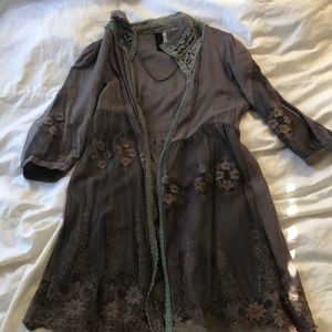 Boutique lace duster